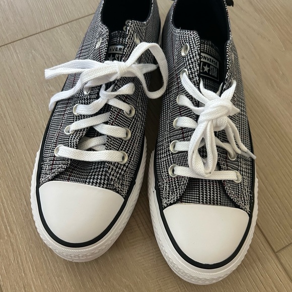 Converse Black and White Plaid Sneakers - Picture 3 of 9